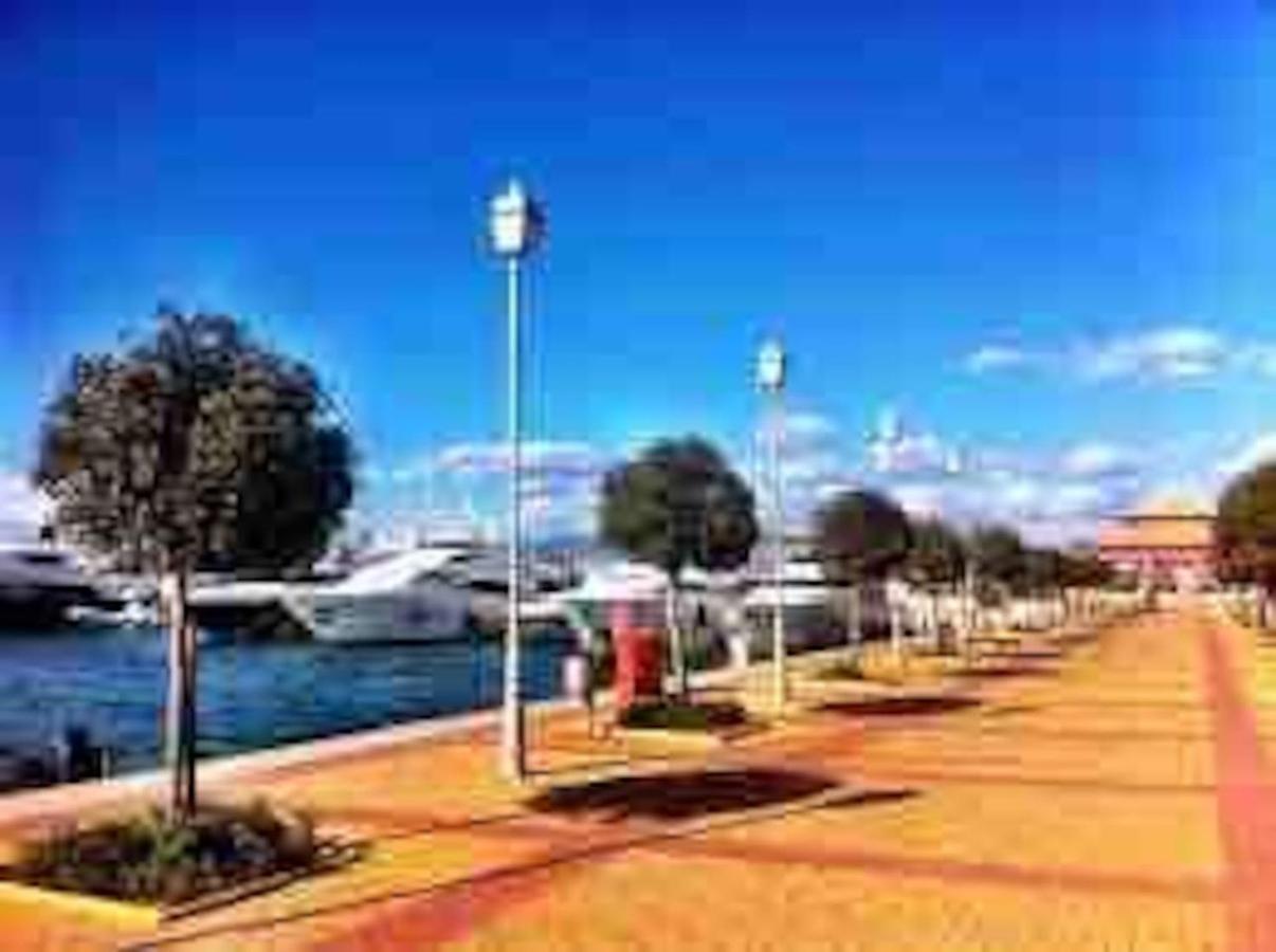 Paleo Faliro Athens Fully Equipped 2 Bedrooms 90 Sqm Big Apartment 200M To Free Beach Exteriör bild