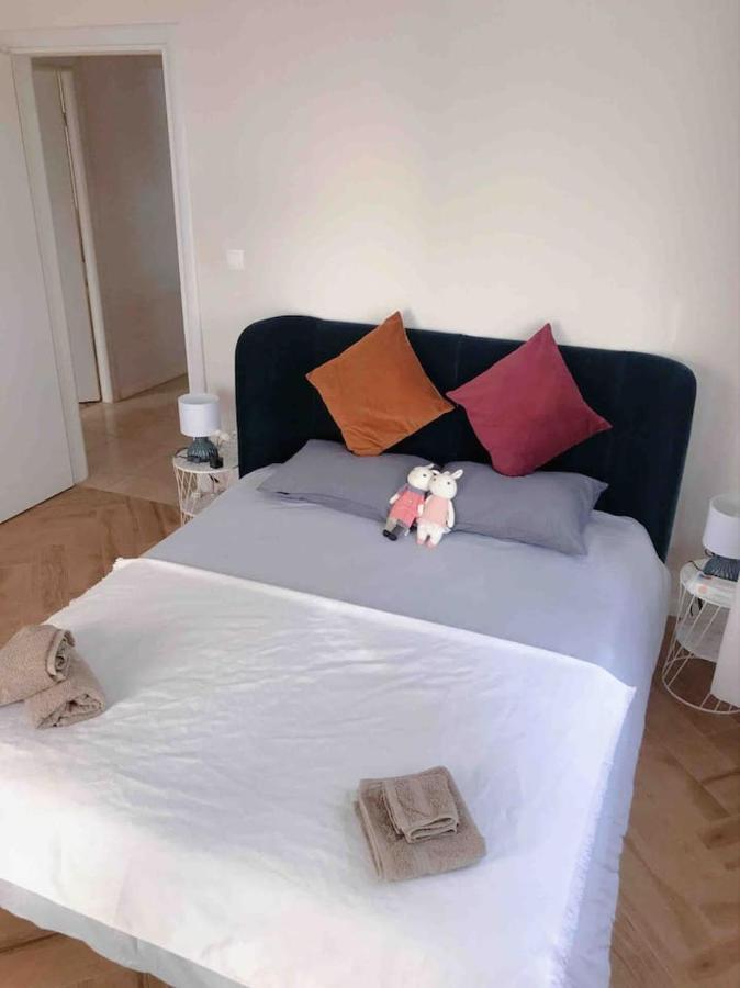Paleo Faliro Athens Fully Equipped 2 Bedrooms 90 Sqm Big Apartment 200M To Free Beach Exteriör bild